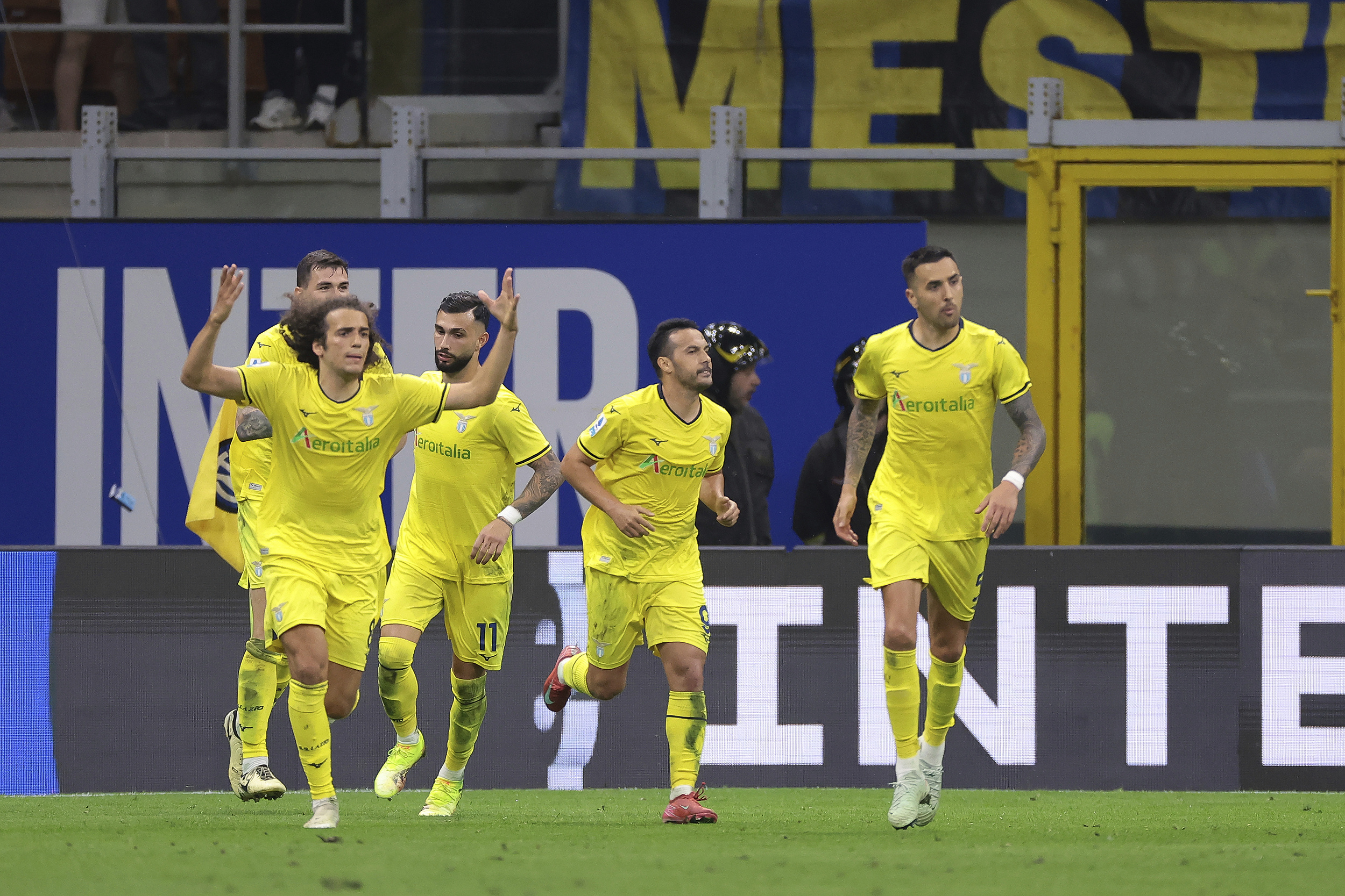 九游在线登录 -窗口期体能课后，AC米兰状态回暖备战欧冠，信心回归，赛程密集仍需轮换的简单介绍